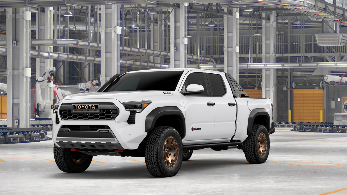 2026 Toyota Tacoma i-FORCE MAX Tacoma Trailhunter