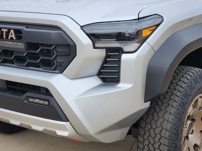 2026 Toyota Tacoma i-FORCE MAX Tacoma Trailhunter