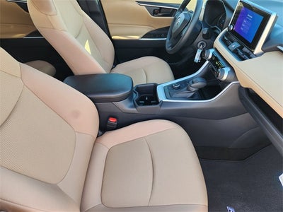 2025 Toyota RAV4 Hybrid LE