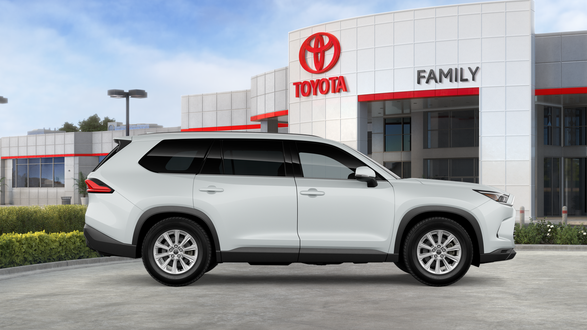 2026 Toyota Grand Highlander XLE Burleson TX | Family Toyota of ...