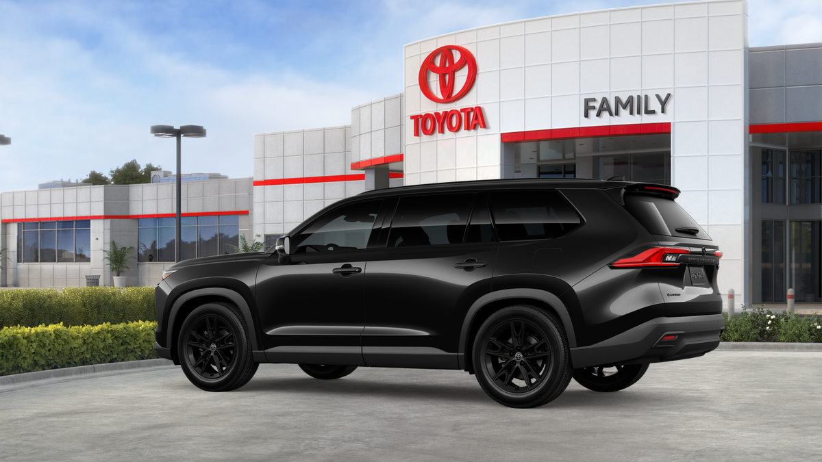 2026 Toyota Grand Highlander Hybrid Nightshade