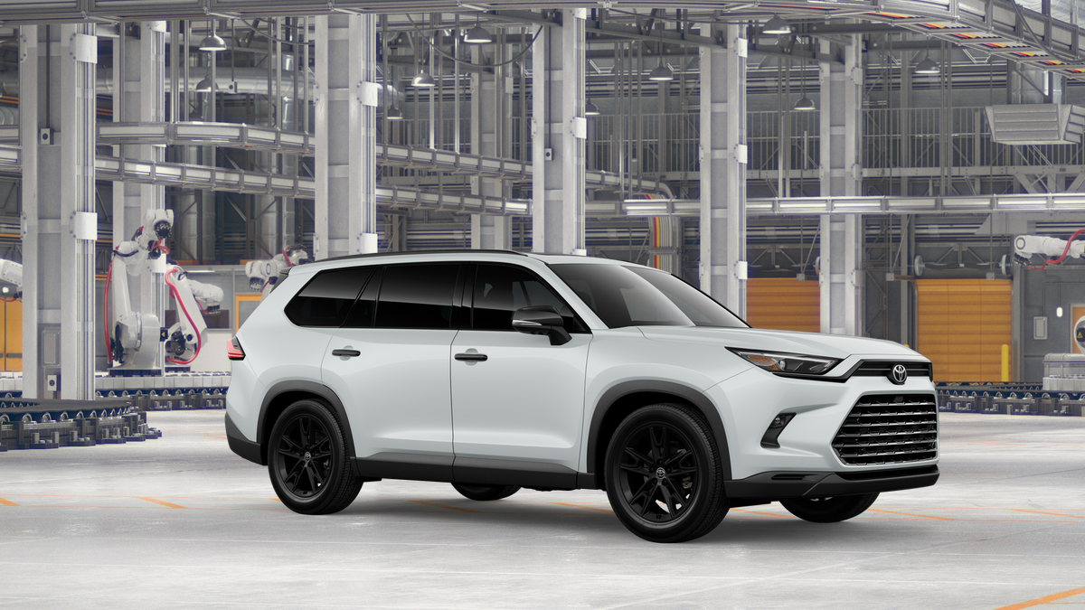2026 Toyota Grand Highlander Hybrid Nightshade