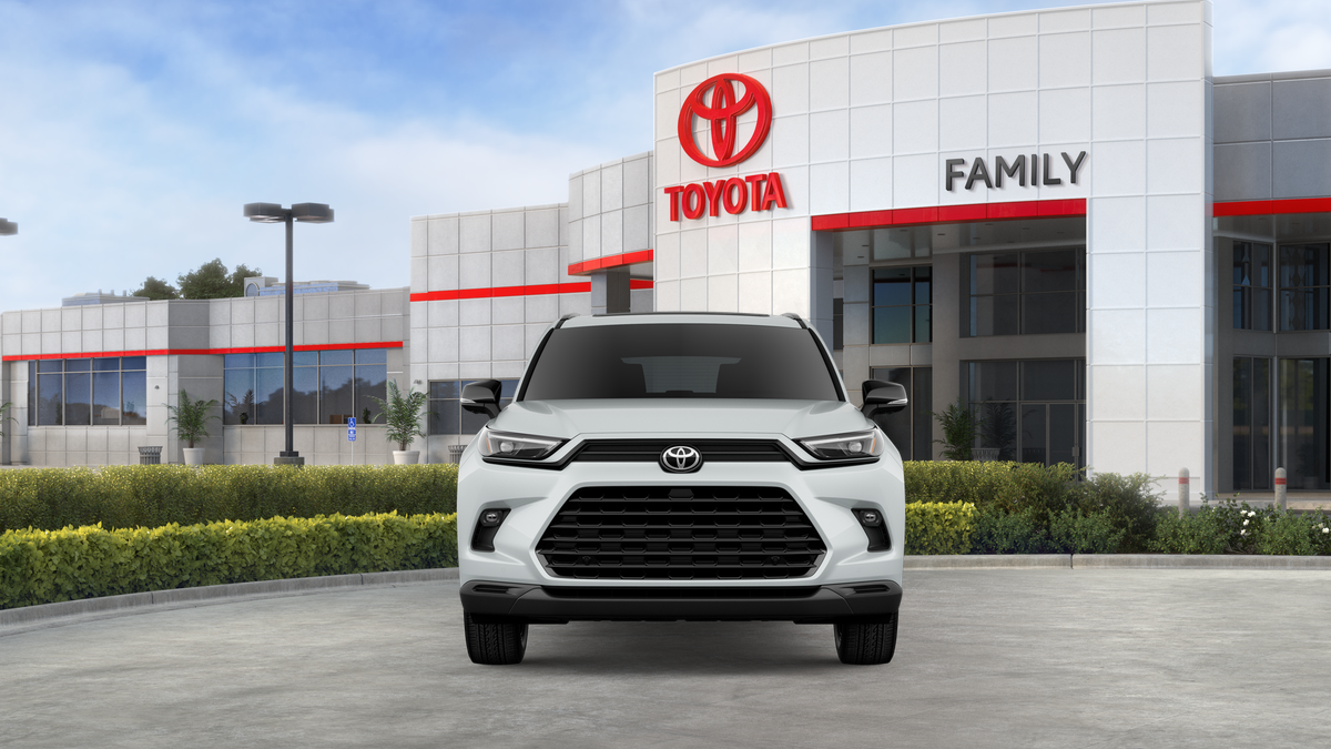 2026 Toyota Grand Highlander Hybrid Nightshade