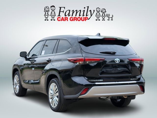 2026 Toyota Highlander Hybrid Platinum