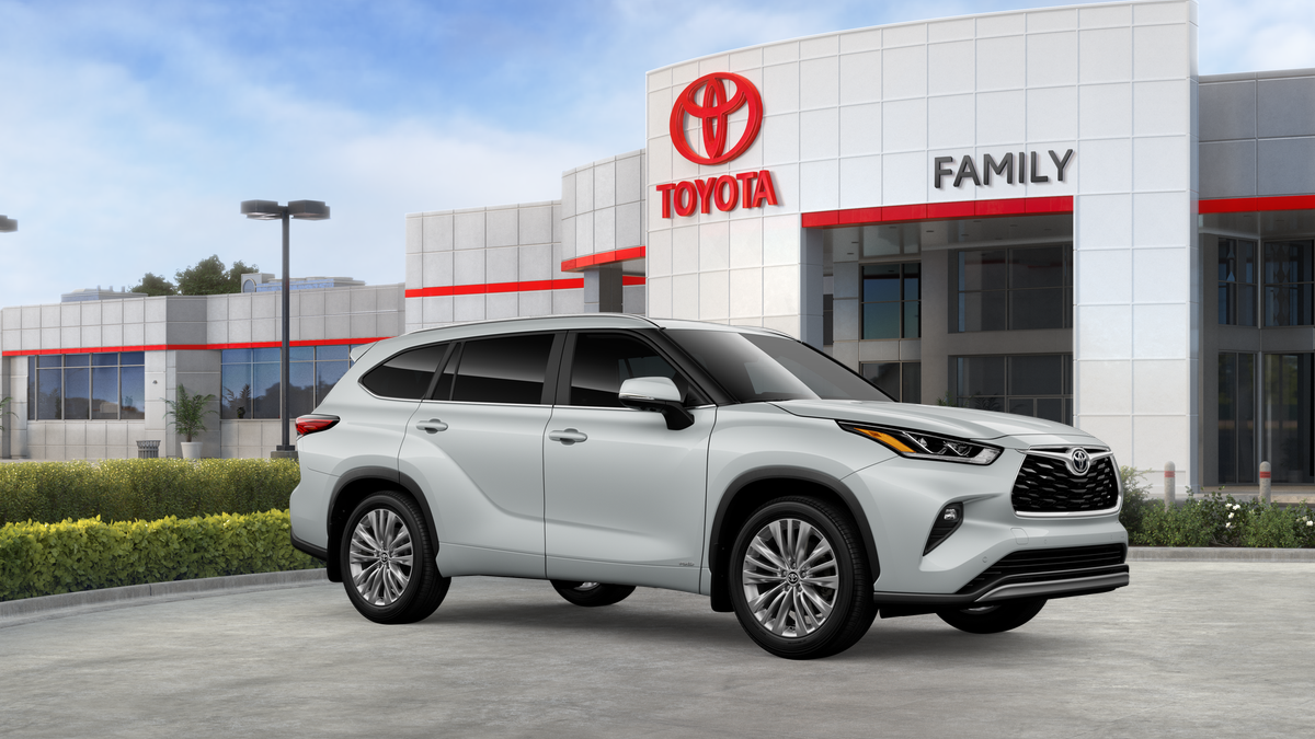 2026 Toyota Highlander Hybrid Platinum