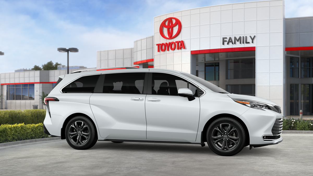 2026 Toyota Sienna Platinum