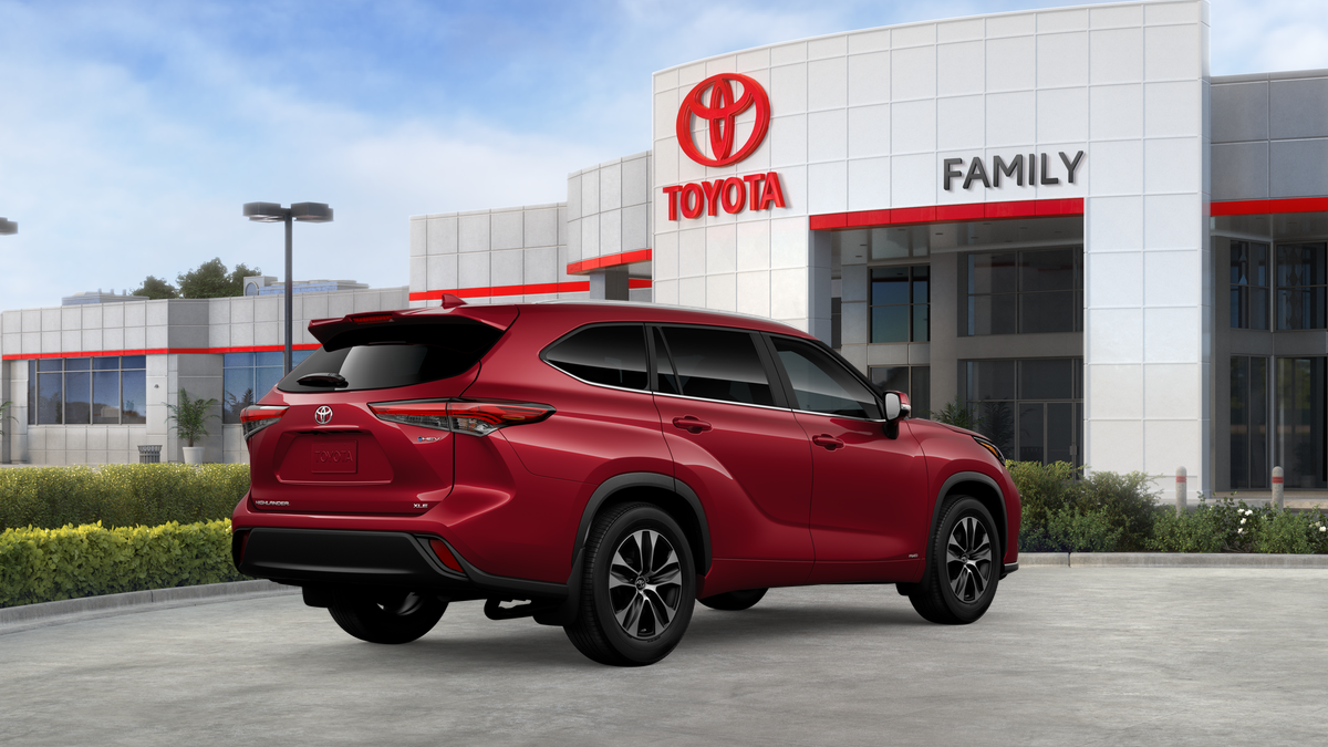 2026 Toyota Highlander Hybrid XLE