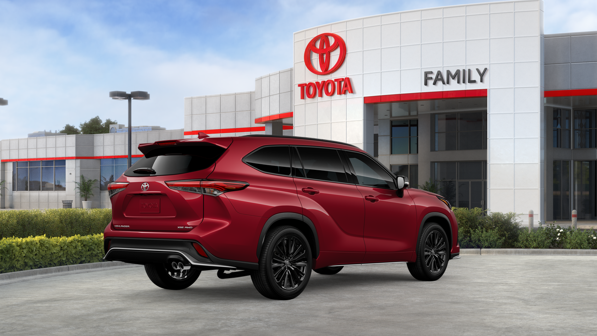 2026 Toyota Highlander XSE