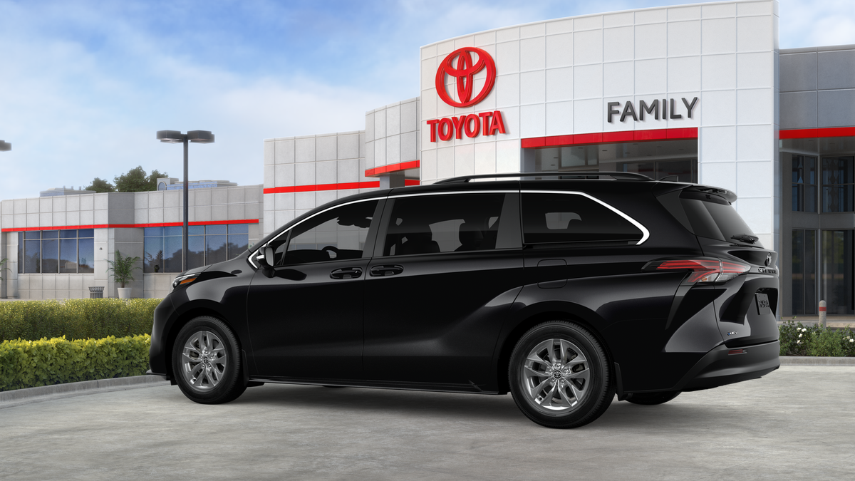 2026 Toyota Sienna LE