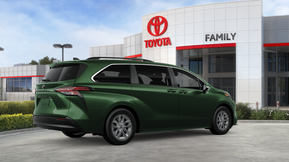 2026 Toyota Sienna LE