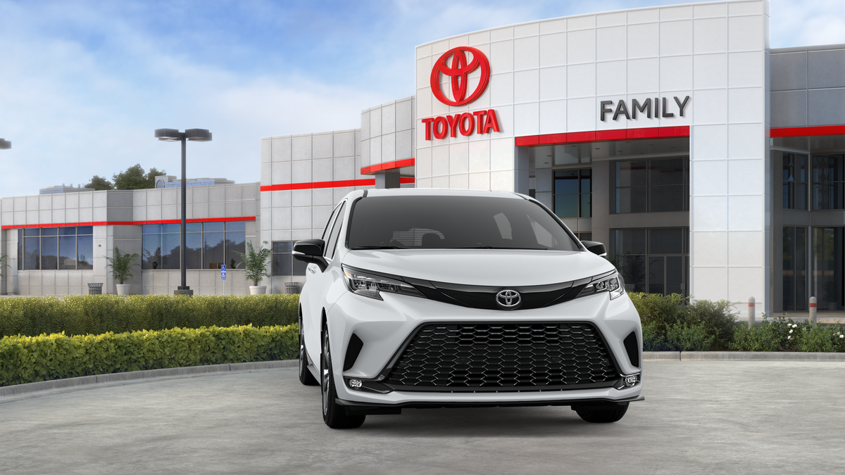2026 Toyota Sienna XSE