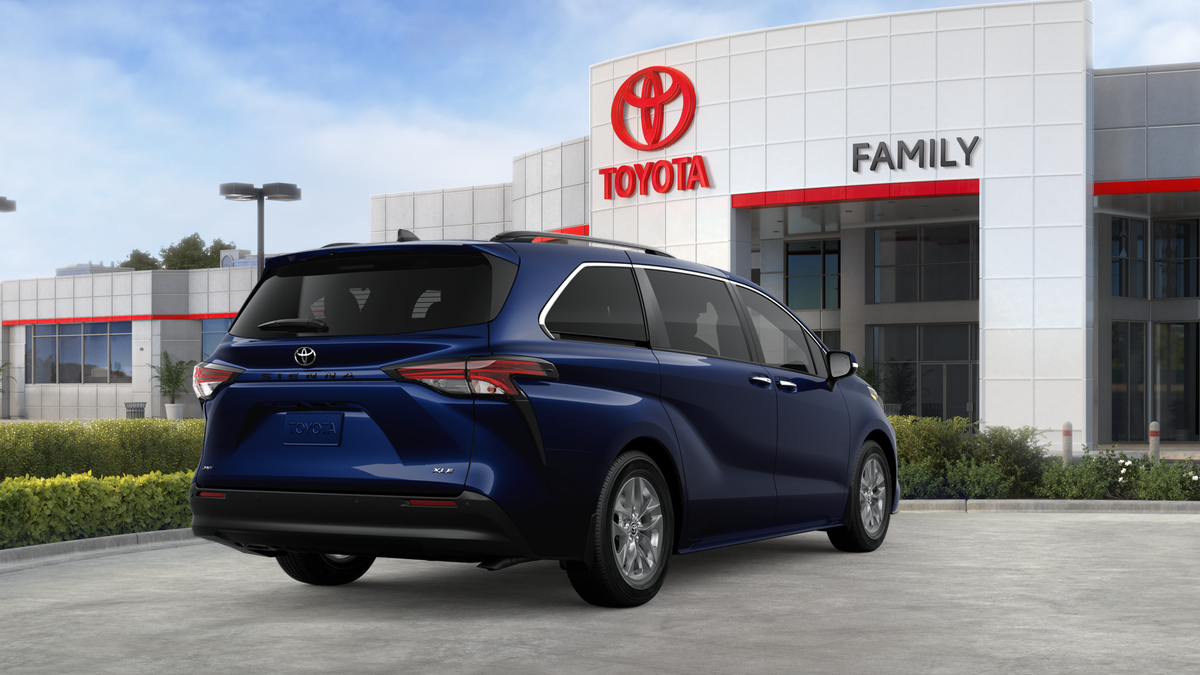 2026 Toyota Sienna XLE