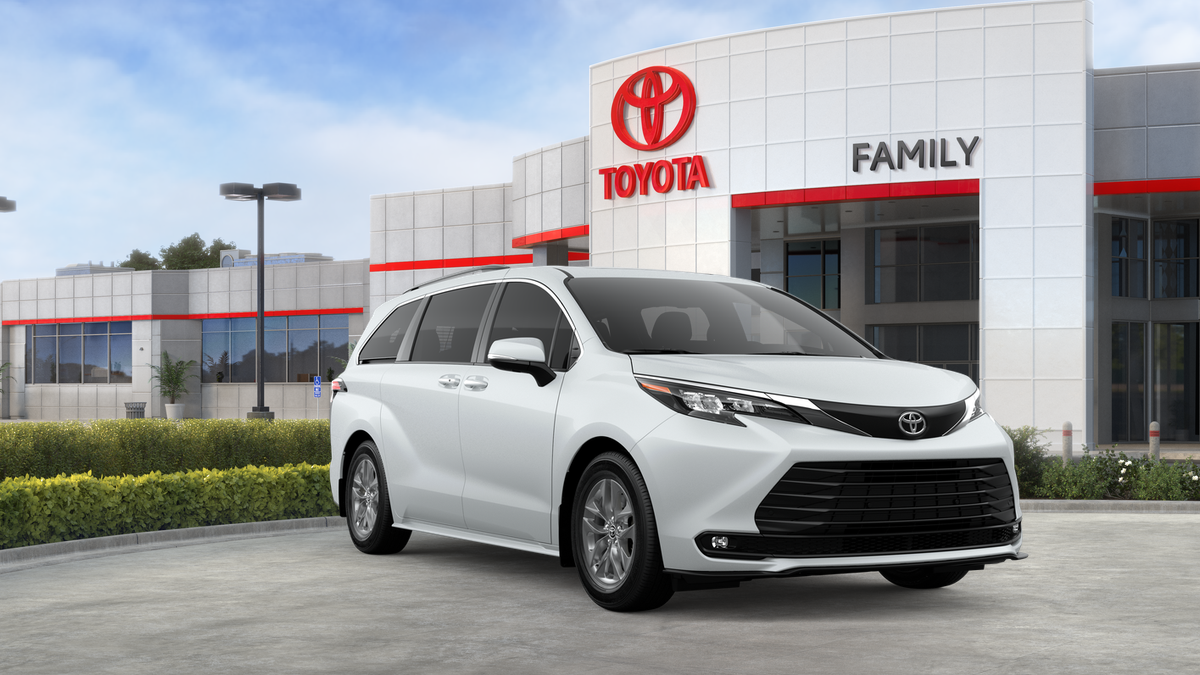 2026 Toyota Sienna XLE