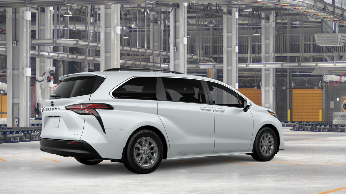 2026 Toyota Sienna XLE