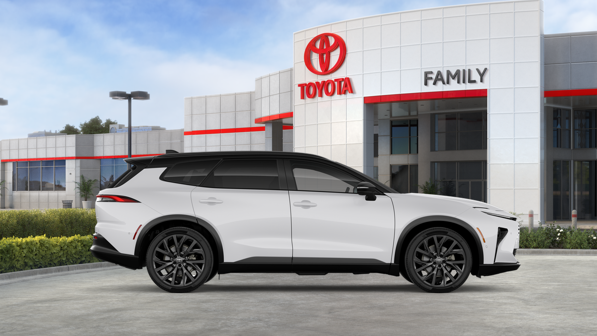 2026 Toyota Toyota Crown Signia Limited