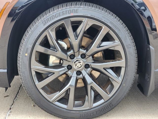 2026 Toyota Toyota Crown Signia Limited