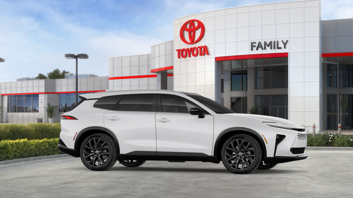2026 Toyota Toyota Crown Signia Limited
