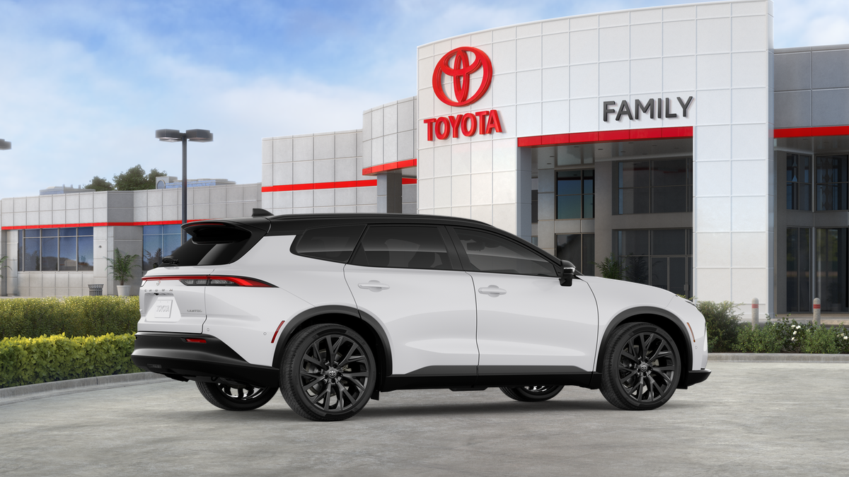 2026 Toyota Toyota Crown Signia Limited