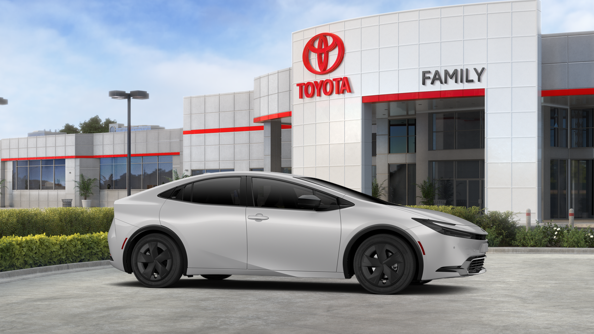 2027 Toyota Prius LE