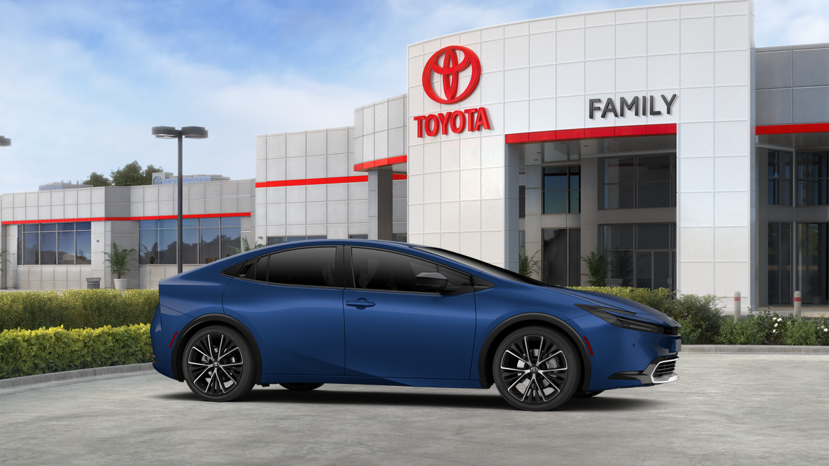 2027 Toyota Prius XLE