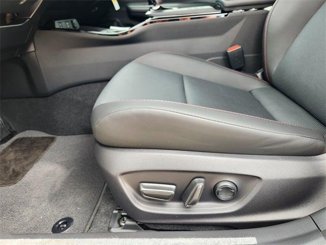 2025 Toyota Prius Plug-in Hybrid XSE