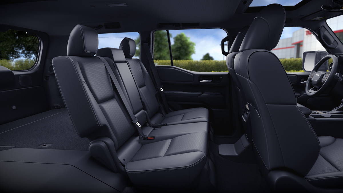 2027 Toyota Land Cruiser 4WD (Natl)