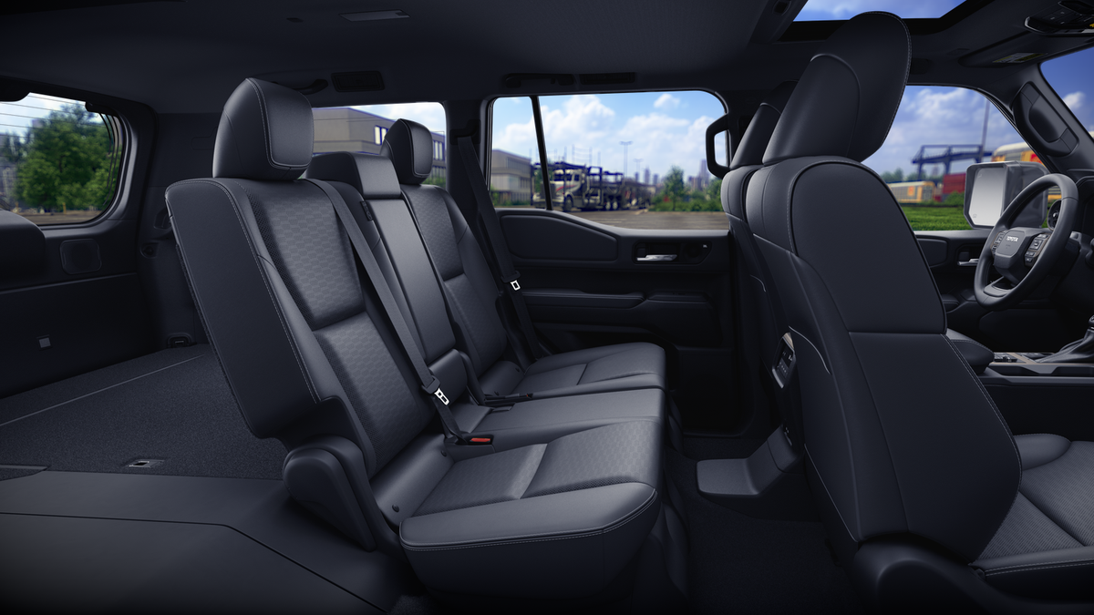 2027 Toyota Land Cruiser 4WD (Natl)