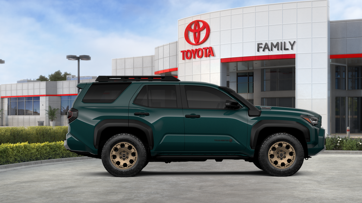 2026 Toyota 4Runner i-FORCE MAX 4Runner Trailhunter