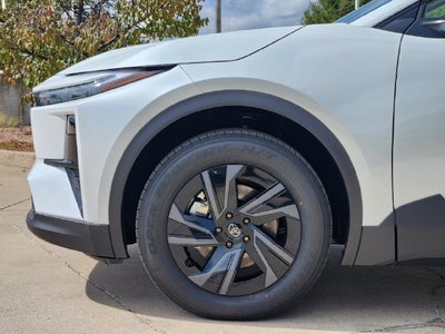 2027 Toyota C-HR SE