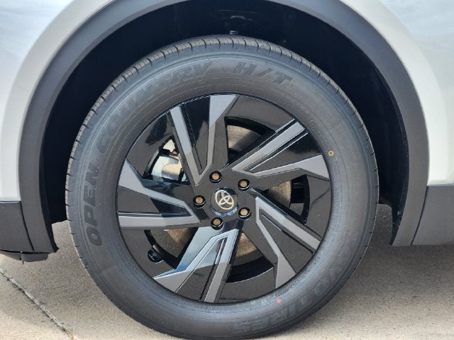2027 Toyota C-HR SE