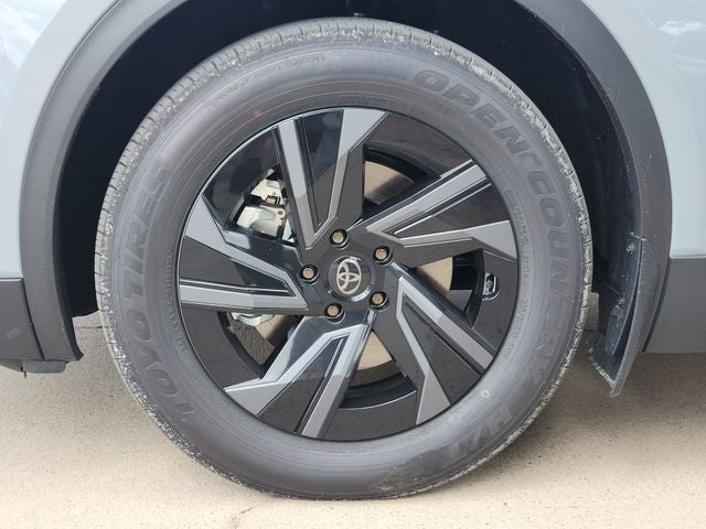 2026 Toyota C-HR SE