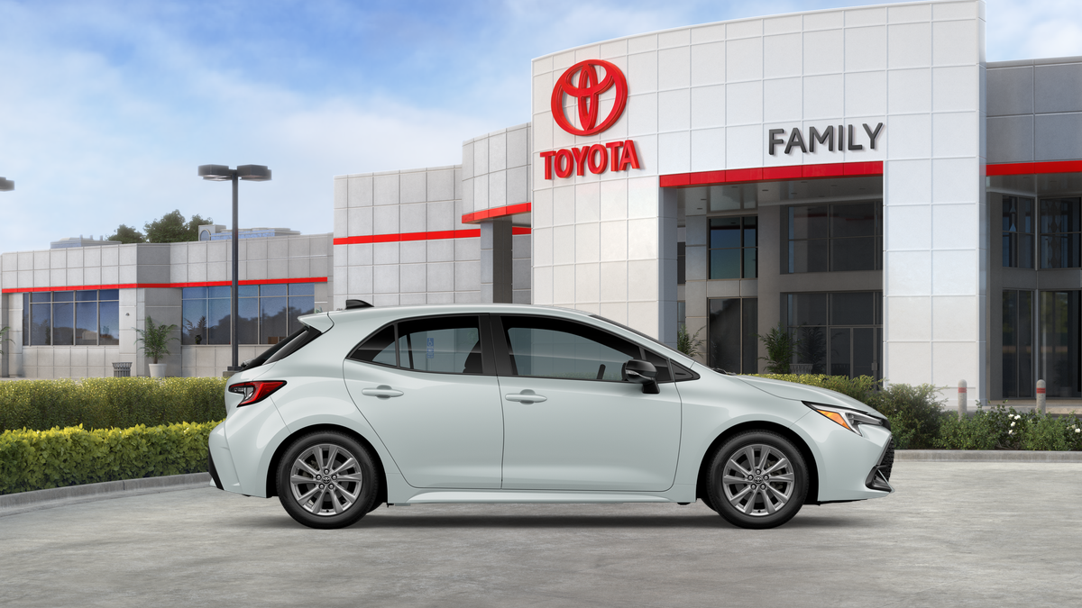 2026 Toyota Corolla Hatchback SE